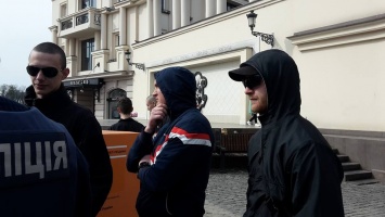 В Ужгороде праворадикалы сорвали акцию в поддержку гендерного равноправия