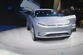 Hyundai представила новый кроссовер на водородном топливе