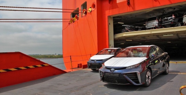 В Европу прибыла первая партия Toyota Mirai с водородными моторами