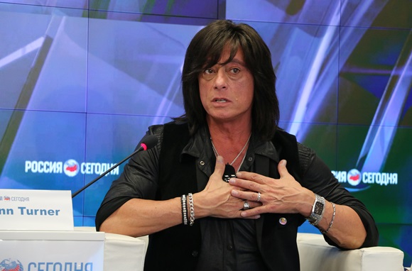 Бывший вокалист Deep Purple заявил в Крыму, что покидает США (ВИДЕО)