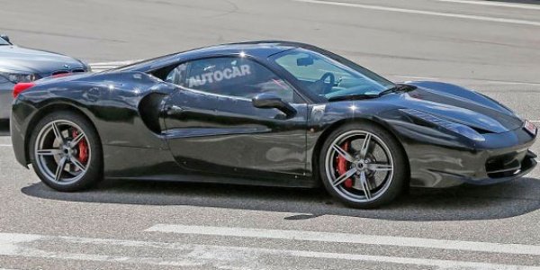 Возрожденный спорткар Ferrari Dino впервые замечен на тестах