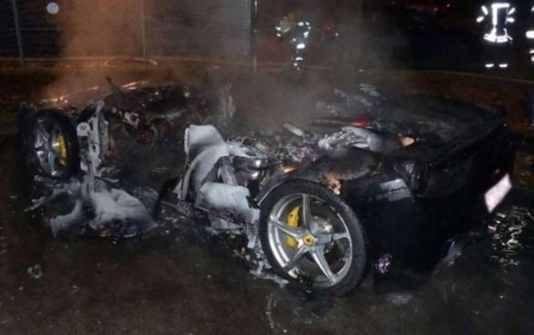 Сын миллионера загремел за решетку за поджог собственного Ferrari