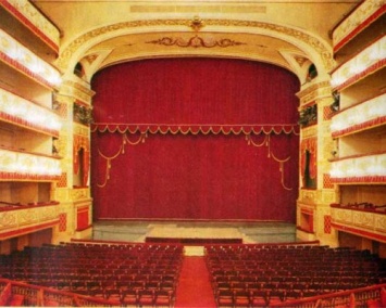 В Александровском театре покажут спектакль «Маскарад»