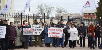 Защита лидера «Русского блока» заявляет о многочисленных нестыковках в новом приговоре