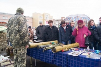 14 марта кременчужанам покажут военное снаряжение, привезенное из зоны АТО