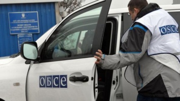 На Донбассе наблюдатели ОБСЕ попали под минометный обстрел