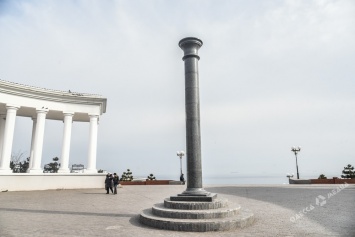 Черноморск глазами одесситов: впечатляющая чистота и большое количество скамеек (фоторепортаж)