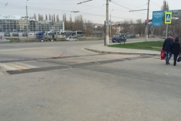 Поворот на ул. Буденного в Симферополе снова опасен для водителей (ФОТОФАКТ)