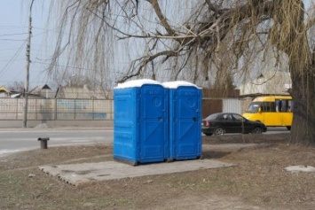 Если «припекло»: на биотуалетах в Покровске укажут телефон, по которому можно будет сообщить о ненадлежащем санитарном состоянии