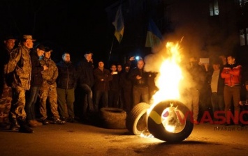 В Ровно, Черновцах и Виннице митинговали в поддержку блокады