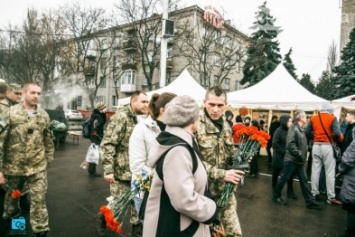 Патриотическая выставка, посвященная Дню украинского добровольца, в Кременчуге (ФОТО)