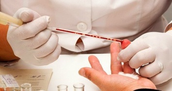 Ученые расскрыли тайну забора крови из безымянного пальца