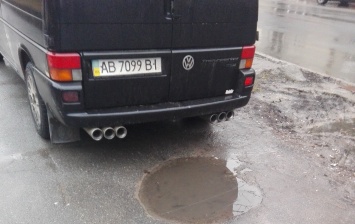 В Украине заснял VW Transporter с выхлопной системой Bugatti