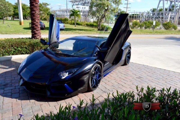 Уникальный Lamborghini Aventador выставлен на продажу
