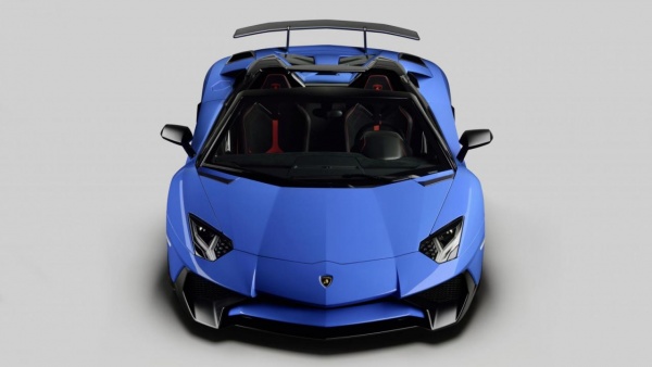 Представлен Lamborghini Aventador SV Roadster