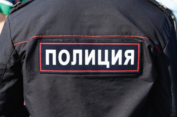 По улицам Новосибирска бродил пьяный мужчина с пистолетом в руках