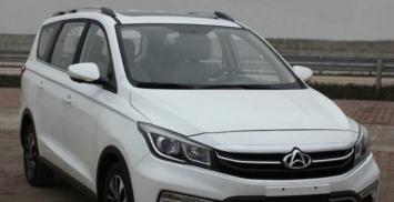 Changan Auchan A800 «засветился» на фото без камуфляжа