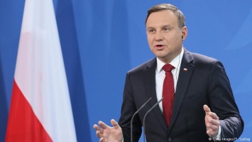 В Польше вступил в силу спорный закон о собраниях
