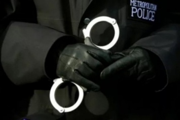 Лондонская полиция задержала двух россиян за мошенничество