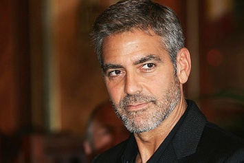 Джордж Клуни порадовал 87-летнюю фанатку личным поздравлением с днем рождения