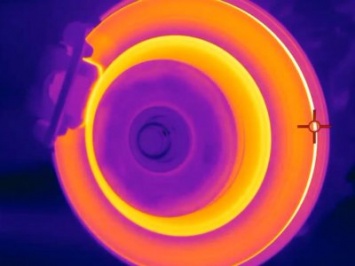 В инфракрасном спектре засняли процесс нагревания тормозов