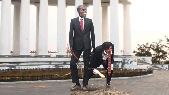В Одессе установили курьезный «монумент» Саакашвили (ВИДЕО)