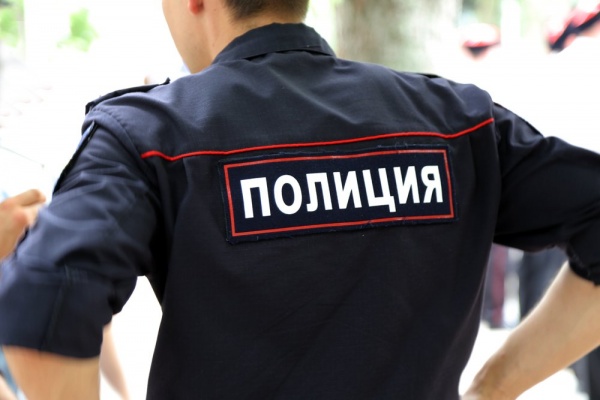 В Петербурге сотрудник павильона по ремонту телефонов погиб в поножовщине