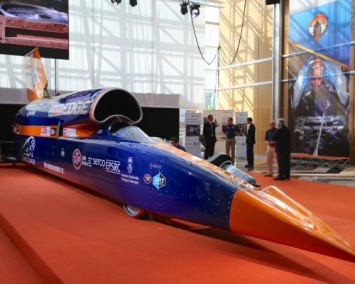 Новый мировой рекорд по скорости Bloodhound SSC установит в 2018 году