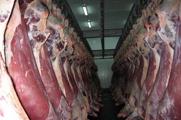 Украинское мясо не пустили в Крым