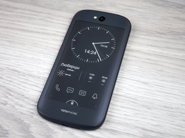 Производитель YotaPhone 2 обвинил компанию YotaDevices в обмане