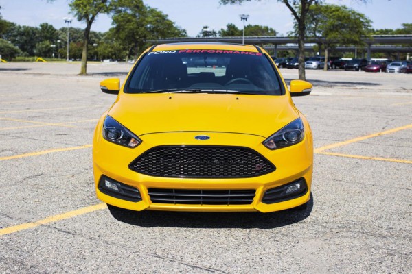 Ford Performance "зарядили" 2015 Focus ST