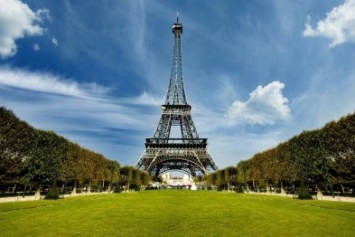 В этот день в Париже состоялось торжественное открытие Эйфелевой башни