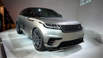 На автосалоне в Нью-Йорке дебютируют Range Lover Velar и обновленный Jaguar F-Type