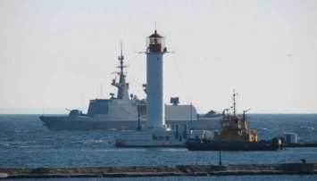 В Одесский порт зашел французский фрегат-невидимка "La Fayette"