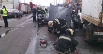 В Киеве произошло крупное смертельное ДТП