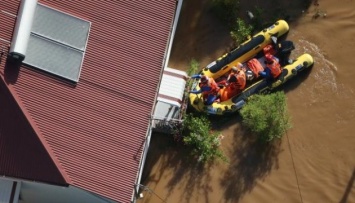 Двое людей погибли в результате разрушительного циклона в Австралии