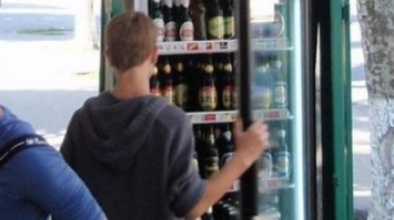 На Херсонщине два парня украли три бутылки пива