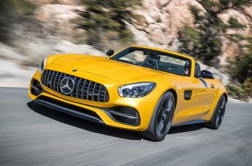 Немцы представили новый родстер Mercedes-AMG GT C 2017