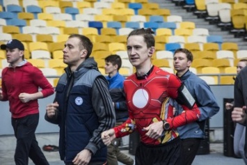 Киев готовится к полумарафону: на Олимпийском прошла последняя тренировка (ФОТОРЕПОРТАЖ)