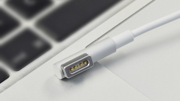 Apple не собирается хоронить MagSafe