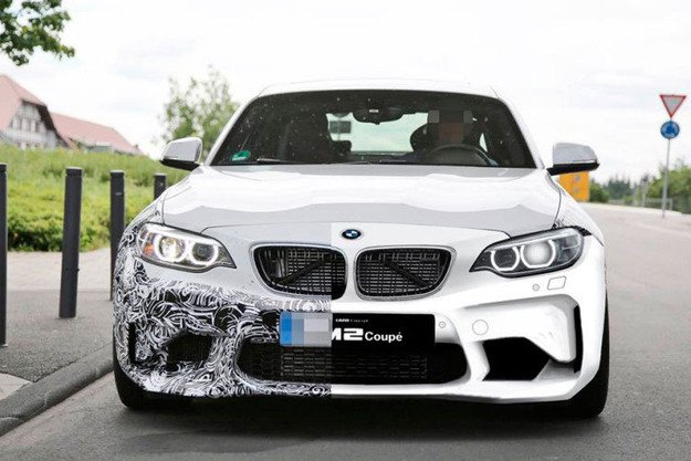 В октябре 2015 года представят «заряженное» купе BMW M2