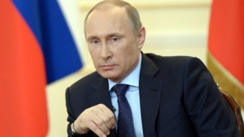Администрация Путина возглавляет список зарплат среди чиновников