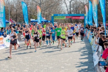 На дистанциях марафона «Самопревосхождение» в Одессе соревновались бегуны из 8 стран