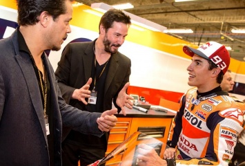Киану Ривз: Марк Маркес - лев MotoGP, но Росси умен, а Лоренцо просто превосходен