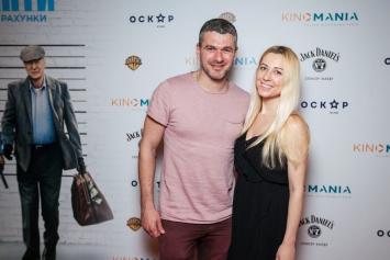 Влюбленные Тоня Матвиенко и Арсен Мирзоян посетили премьеру фильма "Красиво уйти"