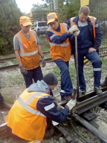 Студенты с материка устроились работать на Крымскую железную дорогу