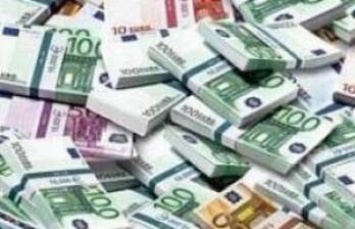 Европейцы все еще не обменяли устаревшие валюты на 15 млрд евро