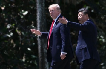 Глава Китая призвал к торговому сотрудничеству с США во время первой встречи с Трампом