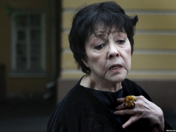 10 апреля отмечается 80-летие со дня рождения великой русской поэтессы Беллы Ахмадулиной