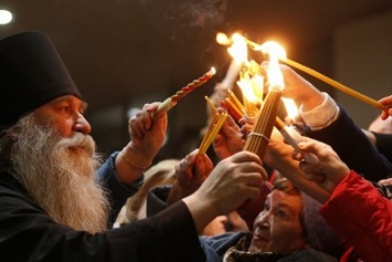 В Симферополь на Пасху привезут Благодатный огонь